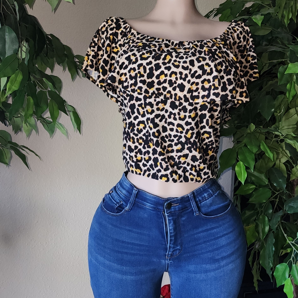Leopard Print Shoulder Women's Top, Size (1x-2x)